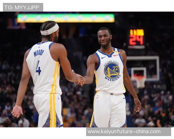 2017季后赛勇士与爵士第三场对决精彩回顾与赛后分析